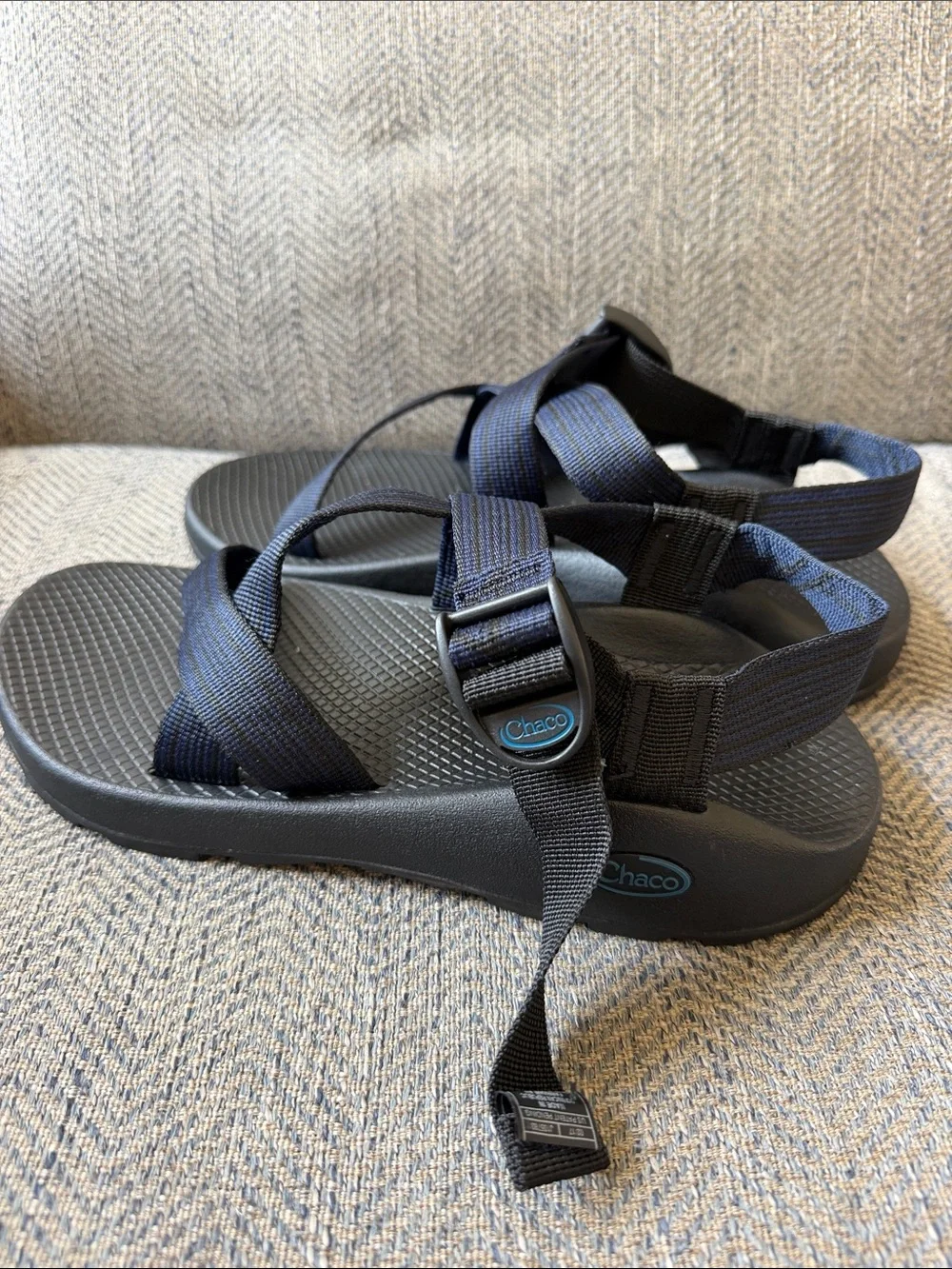 Chaco Men’s Z/Cloud Blue Striped Black Sandals Size: 9